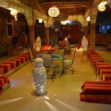 Tajda Riad Sarayas المظهر الخارجي الصورة
